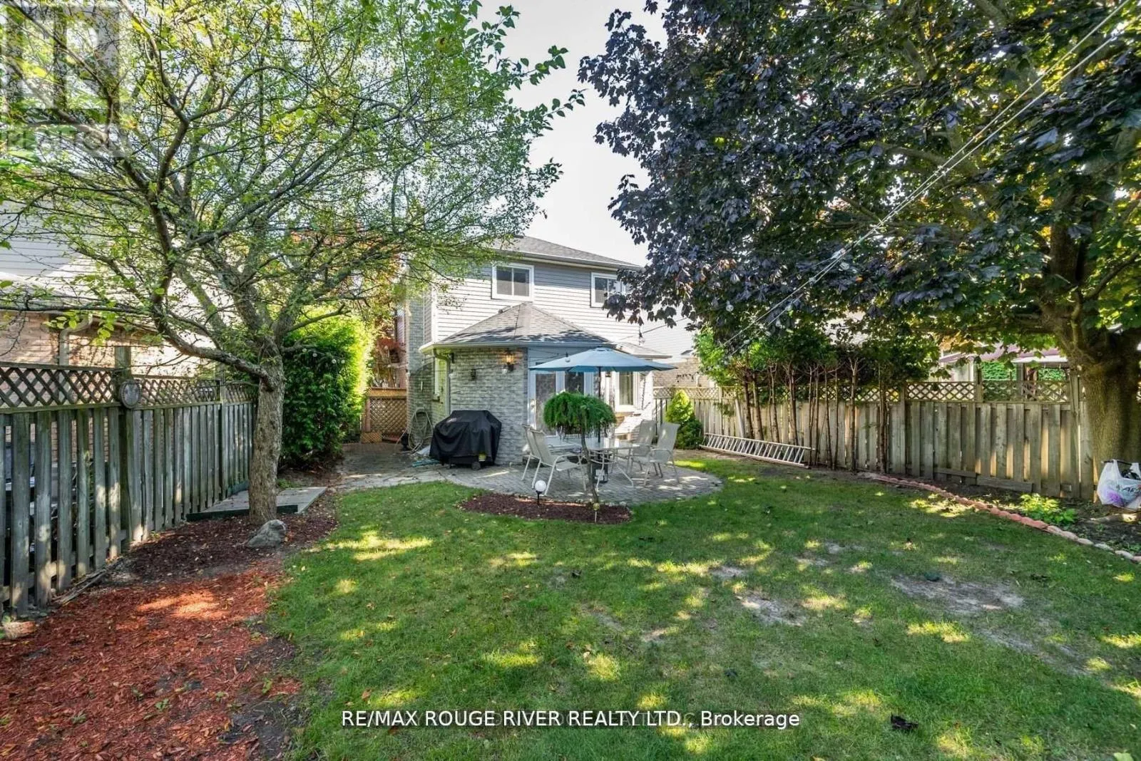 880 CASTLEGROVE AVENUE