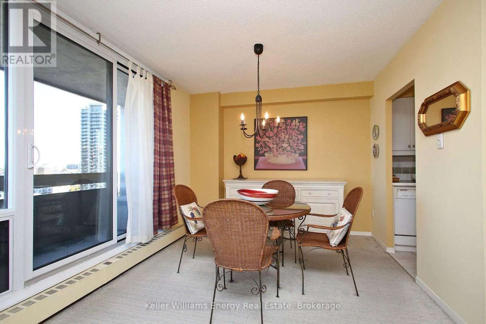 1209 - 1210 RADOM STREET #1209
