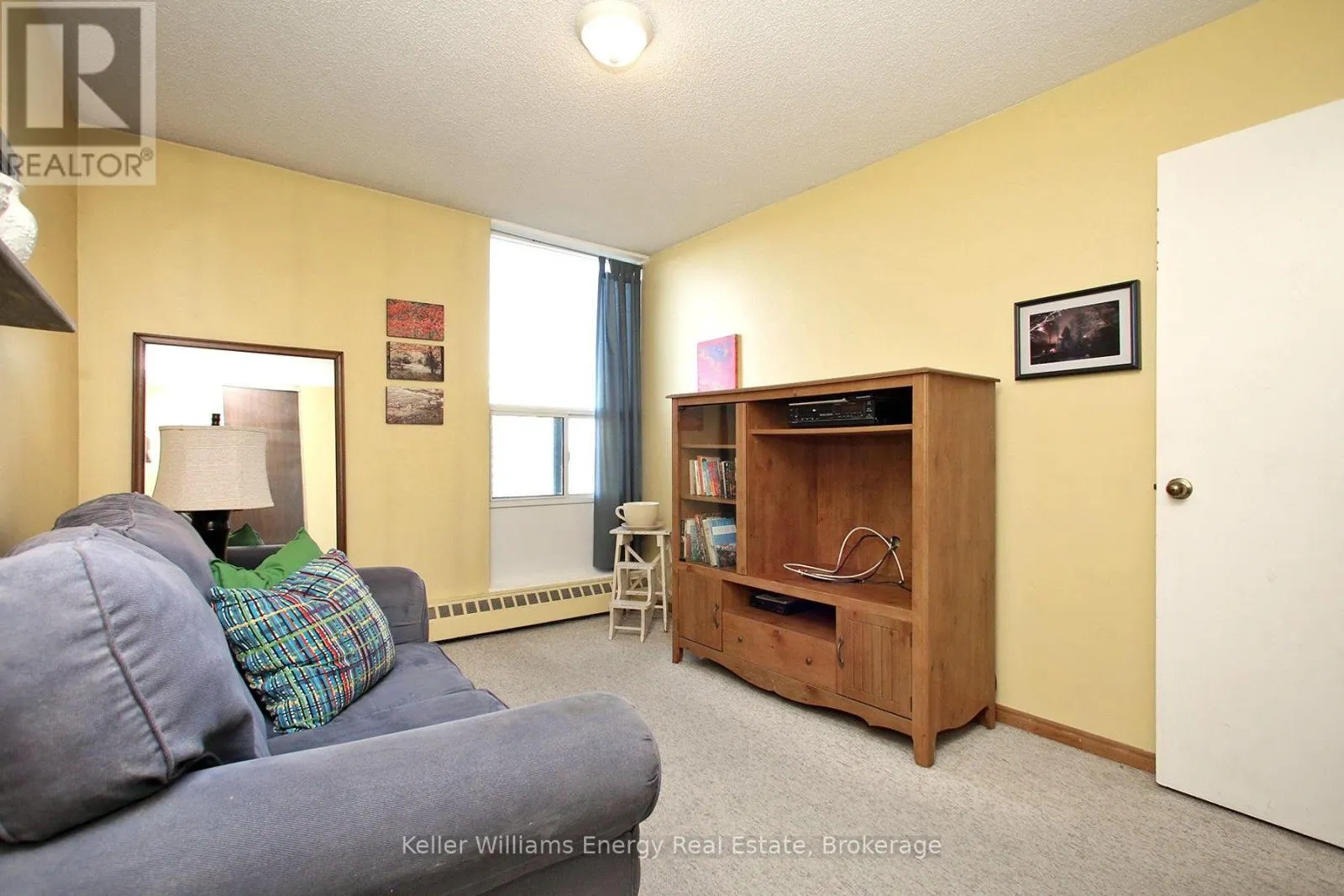 1209 - 1210 RADOM STREET #1209