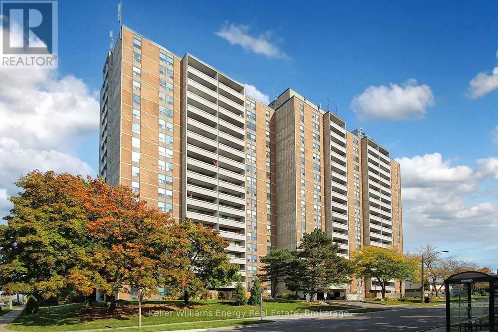 1209 - 1210 RADOM STREET #1209