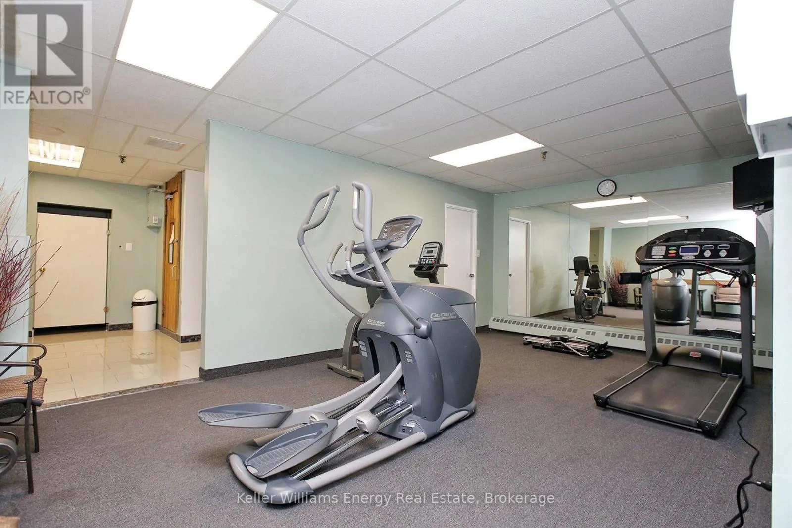 1209 - 1210 RADOM STREET #1209