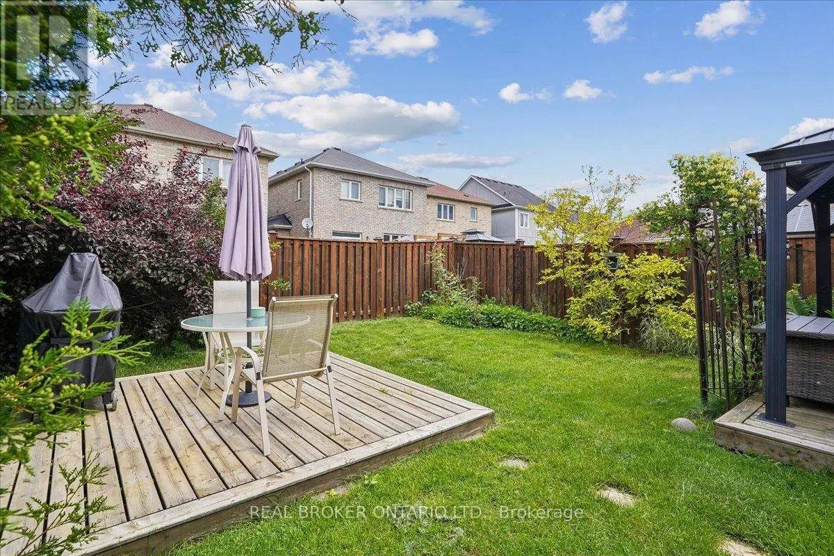 90 ERSKINE DRIVE