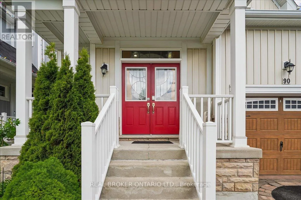90 ERSKINE DRIVE