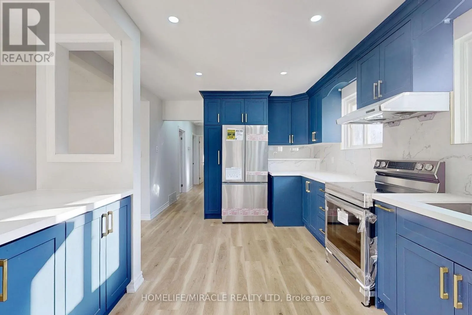 MAIN FLOOR - 253 WILSON ROAD N