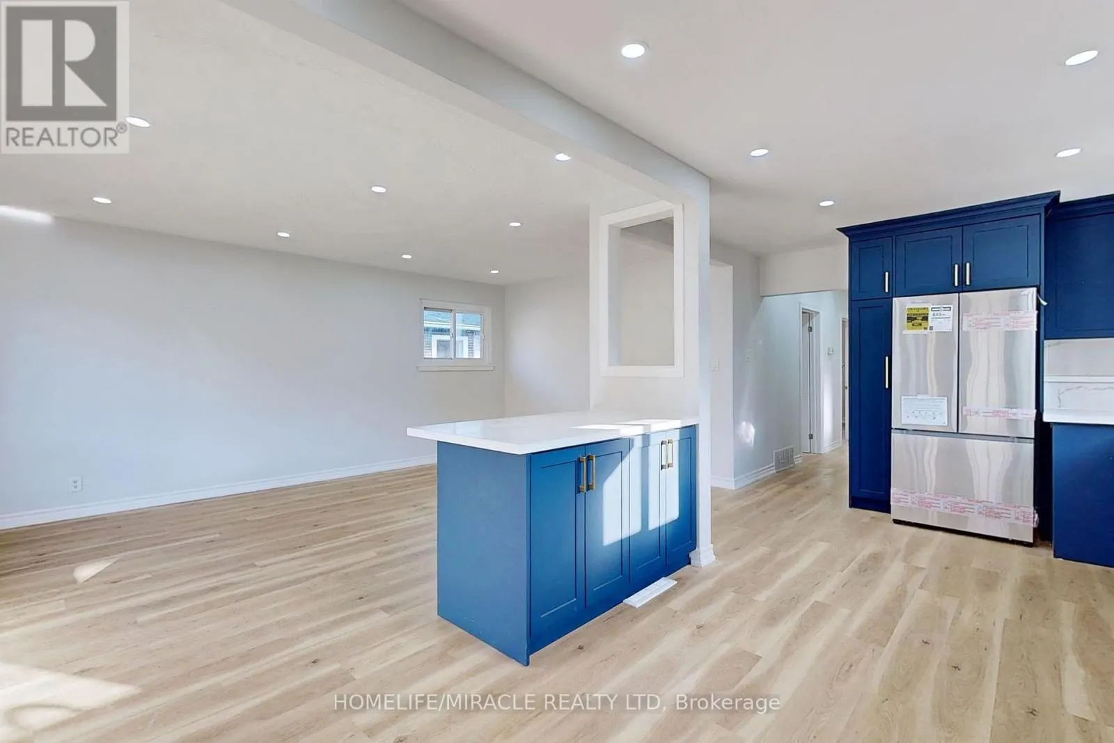 MAIN FLOOR - 253 WILSON ROAD N