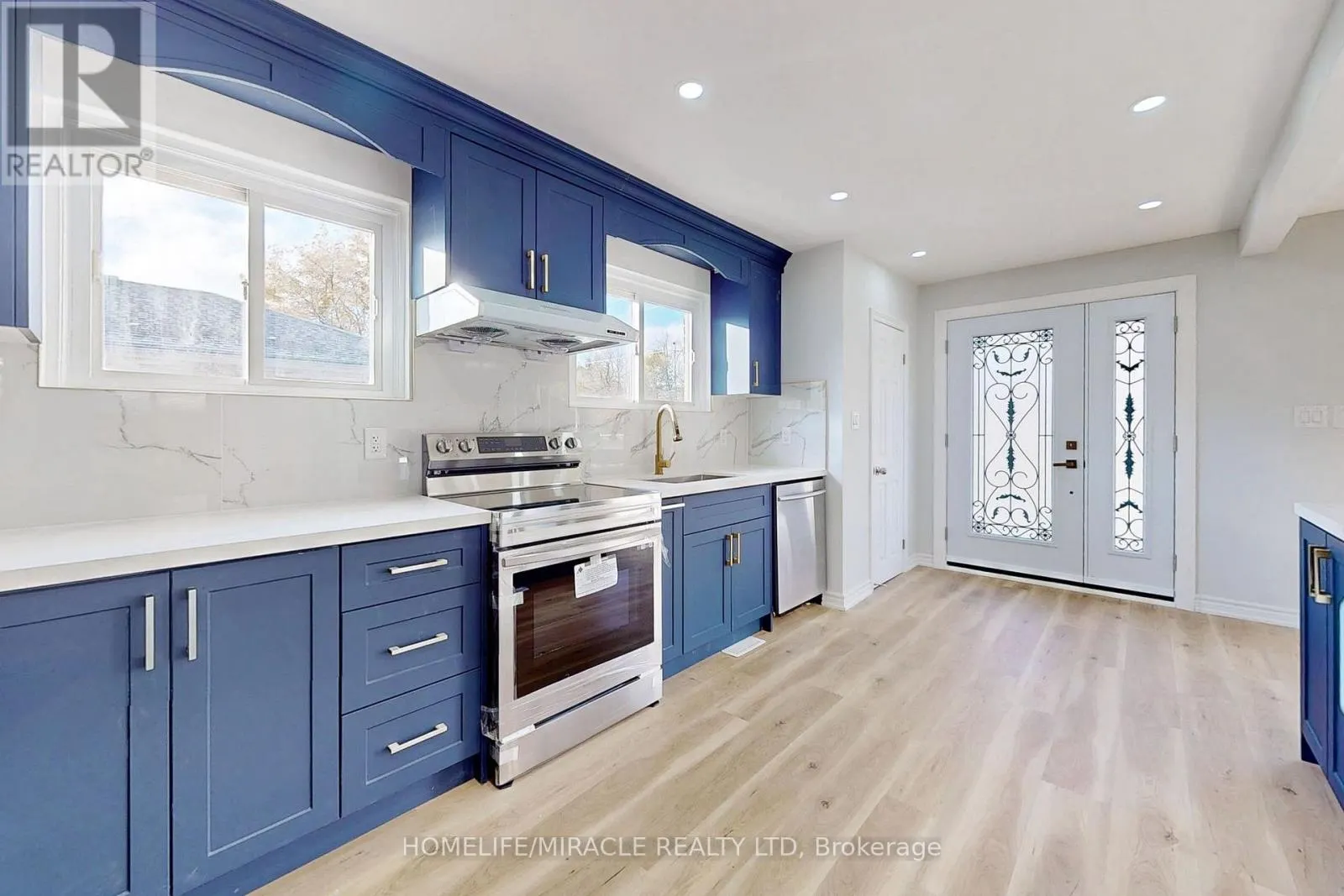 MAIN FLOOR - 253 WILSON ROAD N