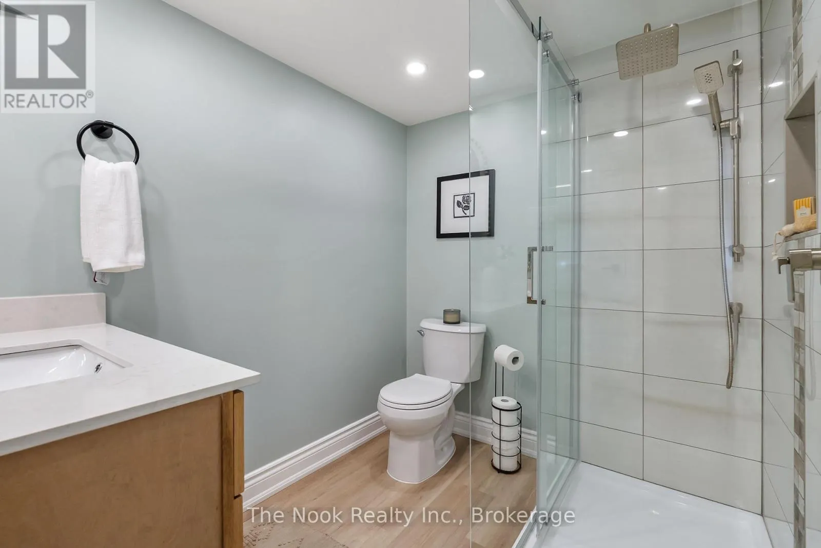 648 BERWICK CRESCENT