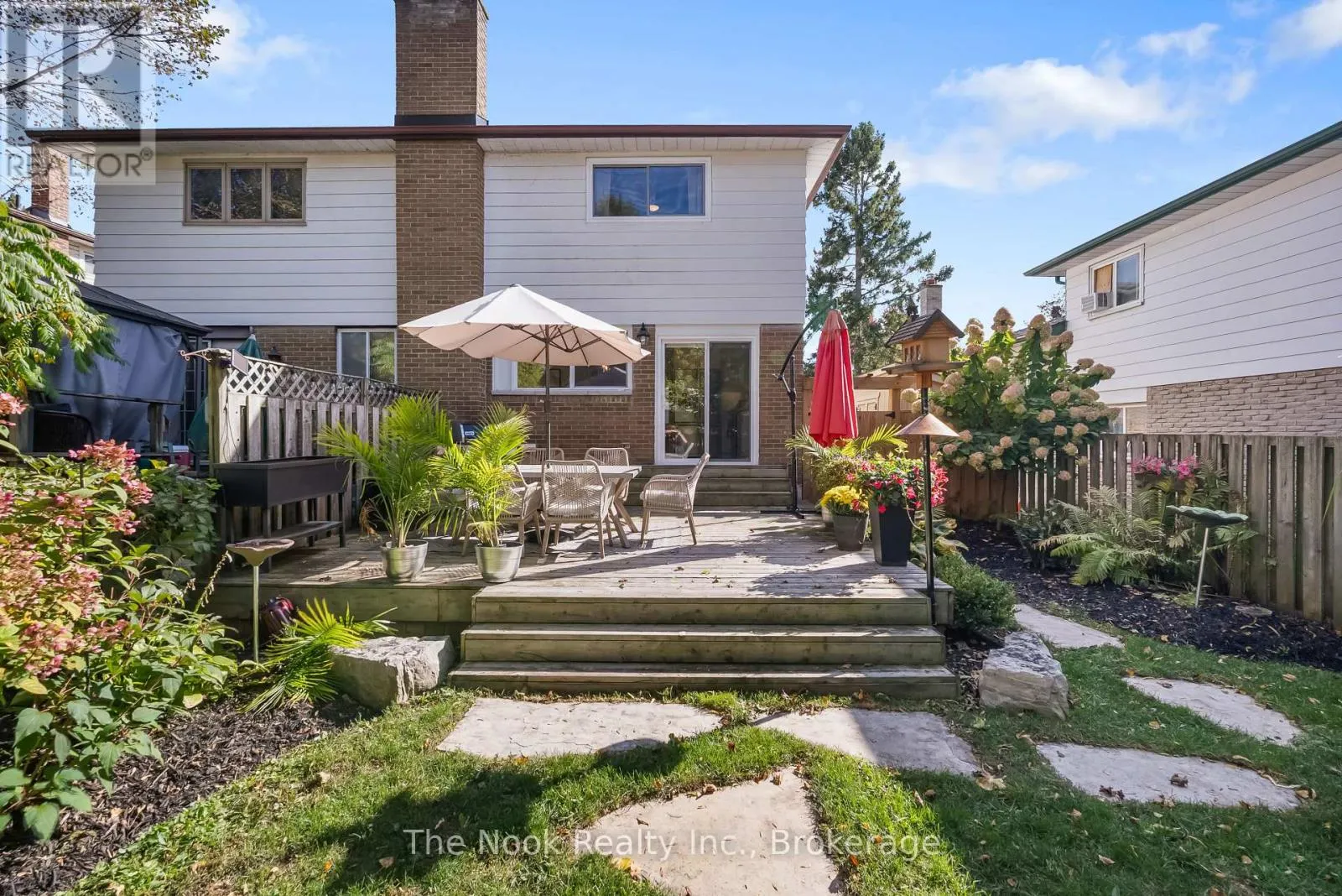 648 BERWICK CRESCENT