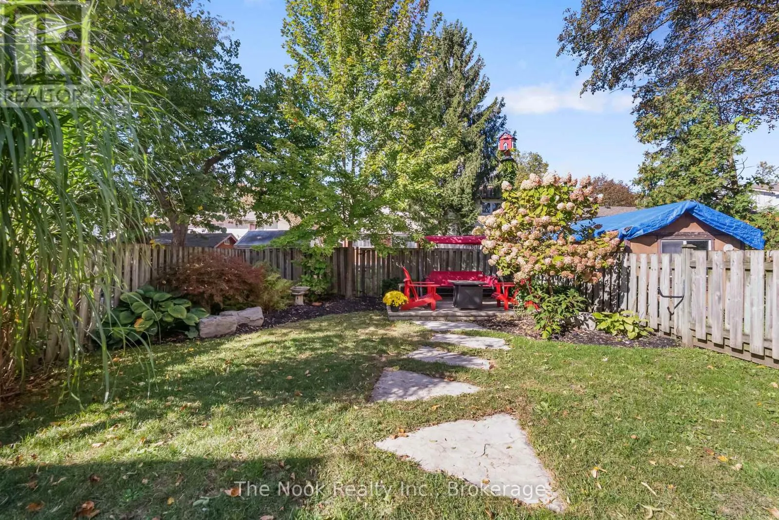 648 BERWICK CRESCENT