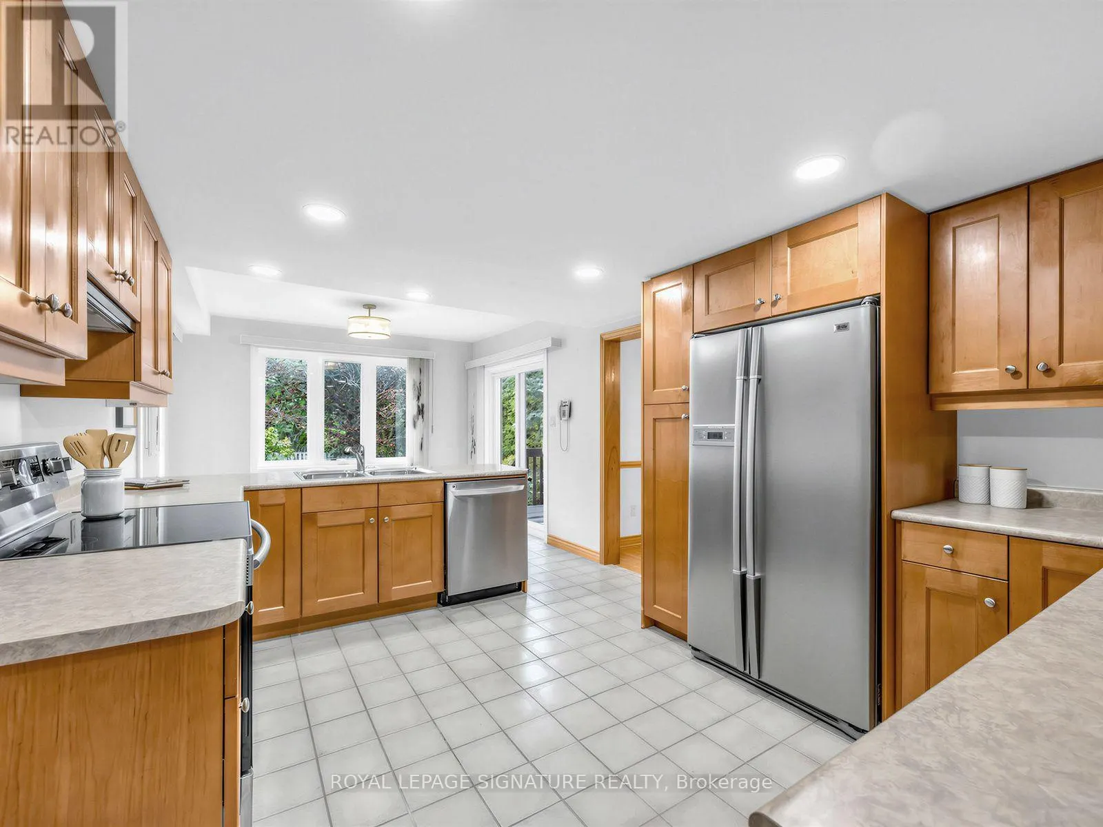 30 INVERMARGE DRIVE