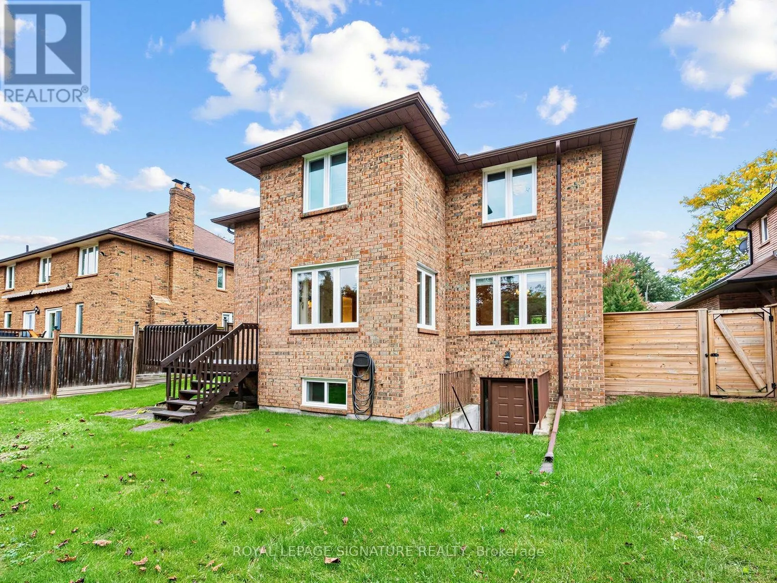 30 INVERMARGE DRIVE