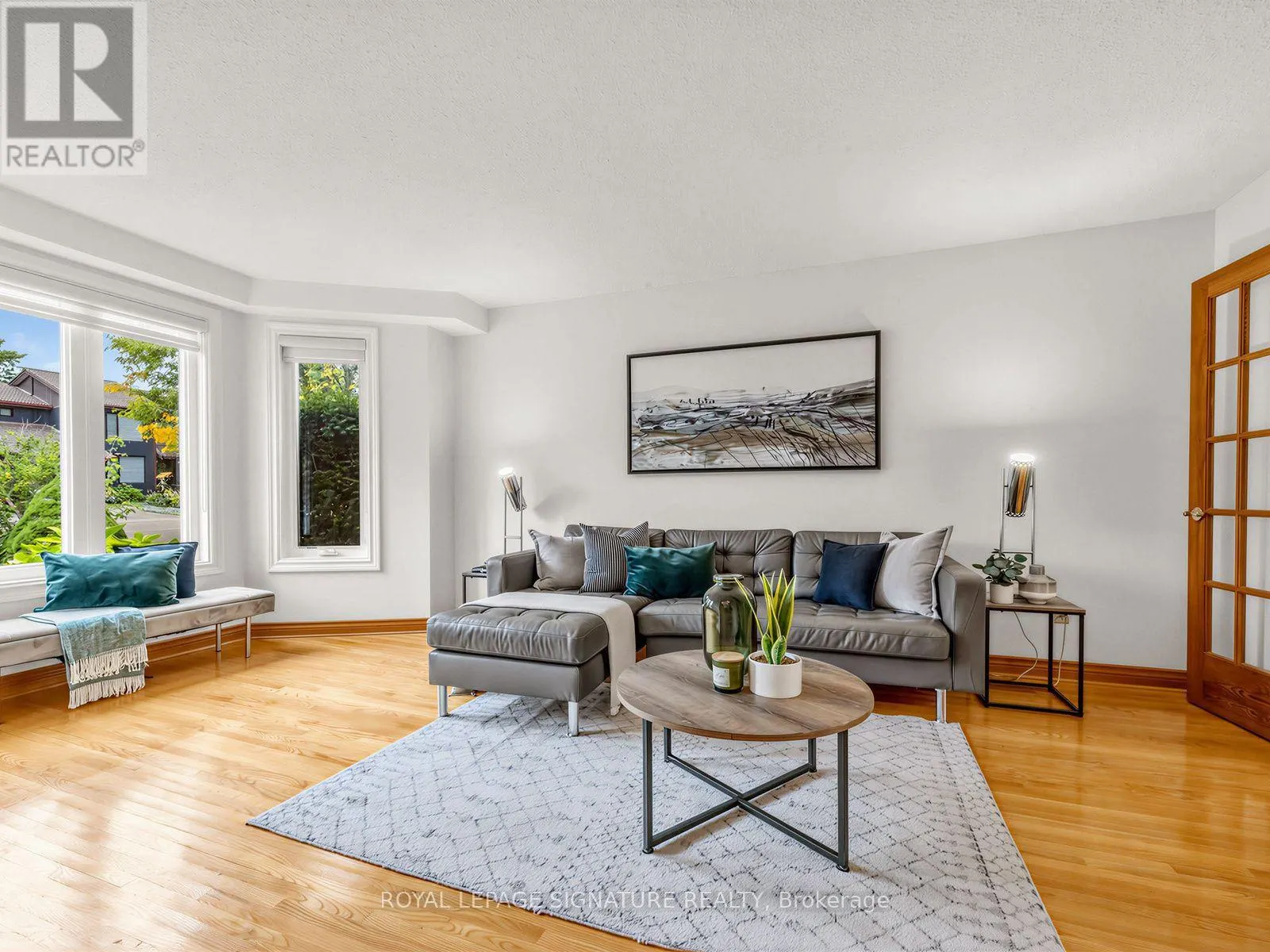 30 INVERMARGE DRIVE