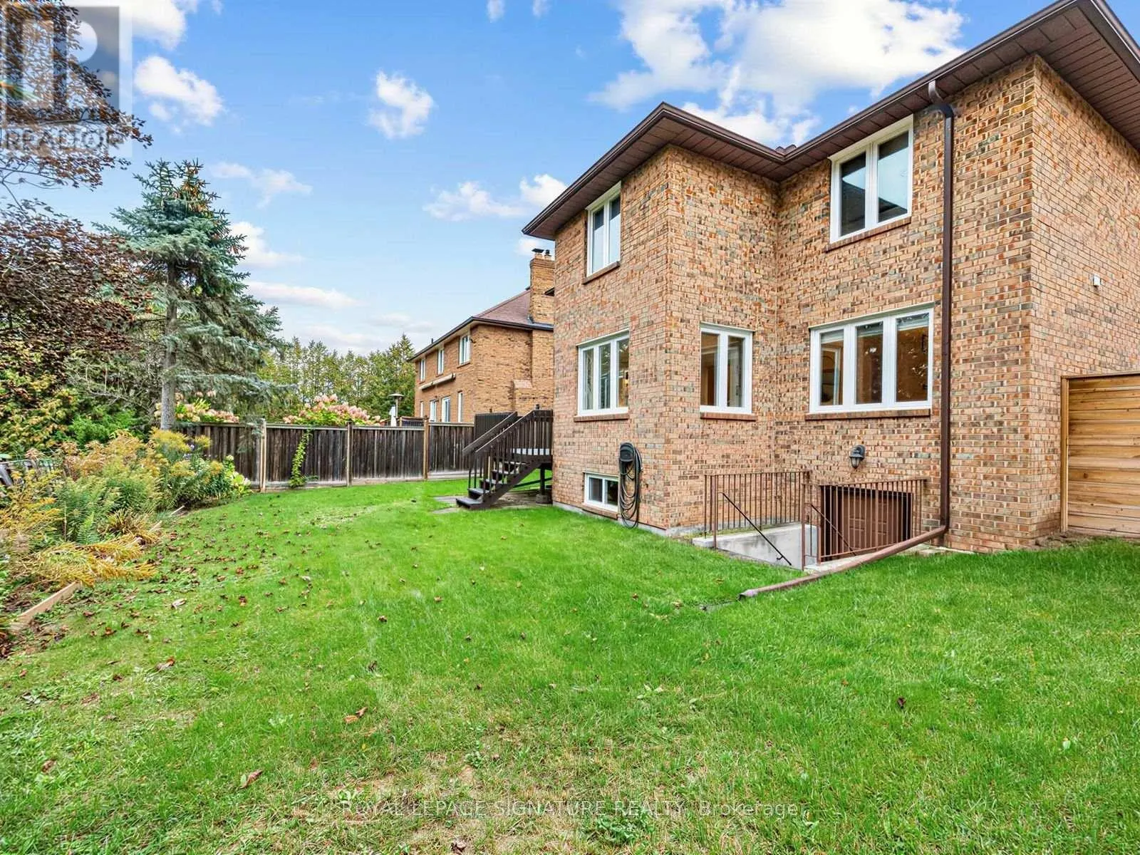 30 INVERMARGE DRIVE