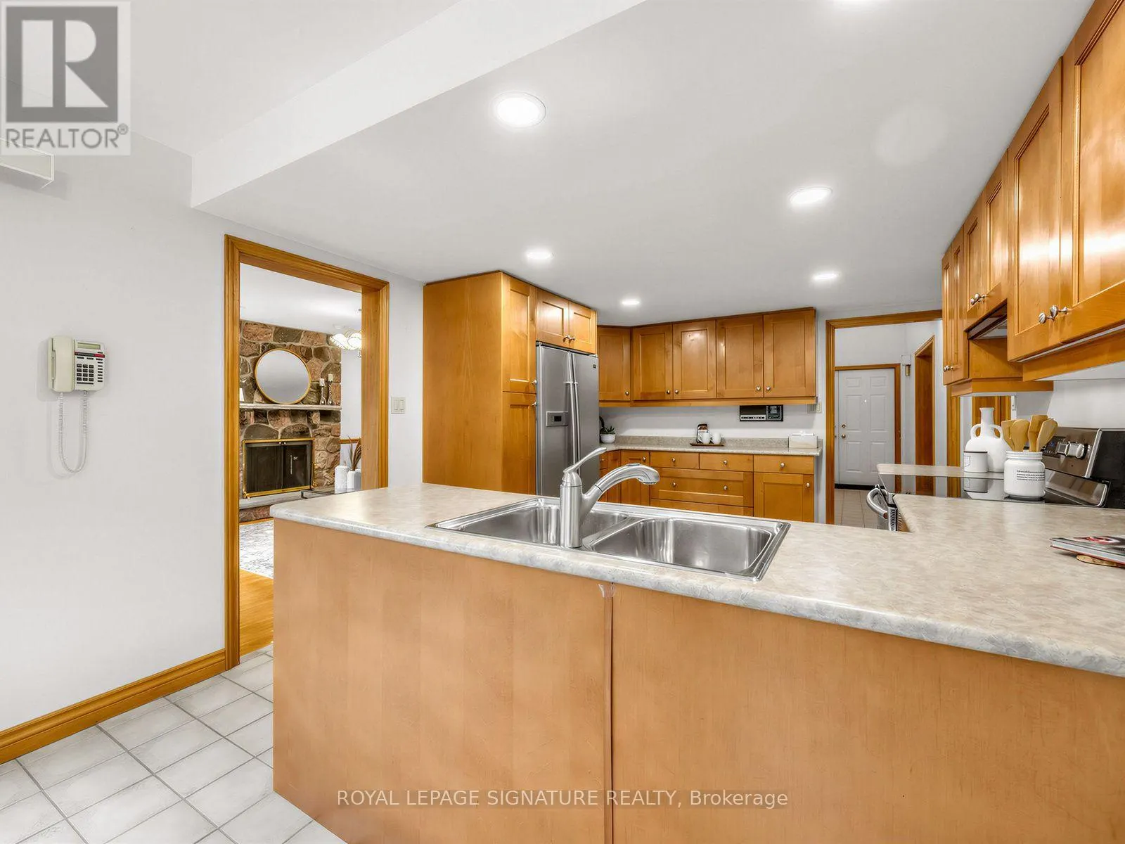 30 INVERMARGE DRIVE