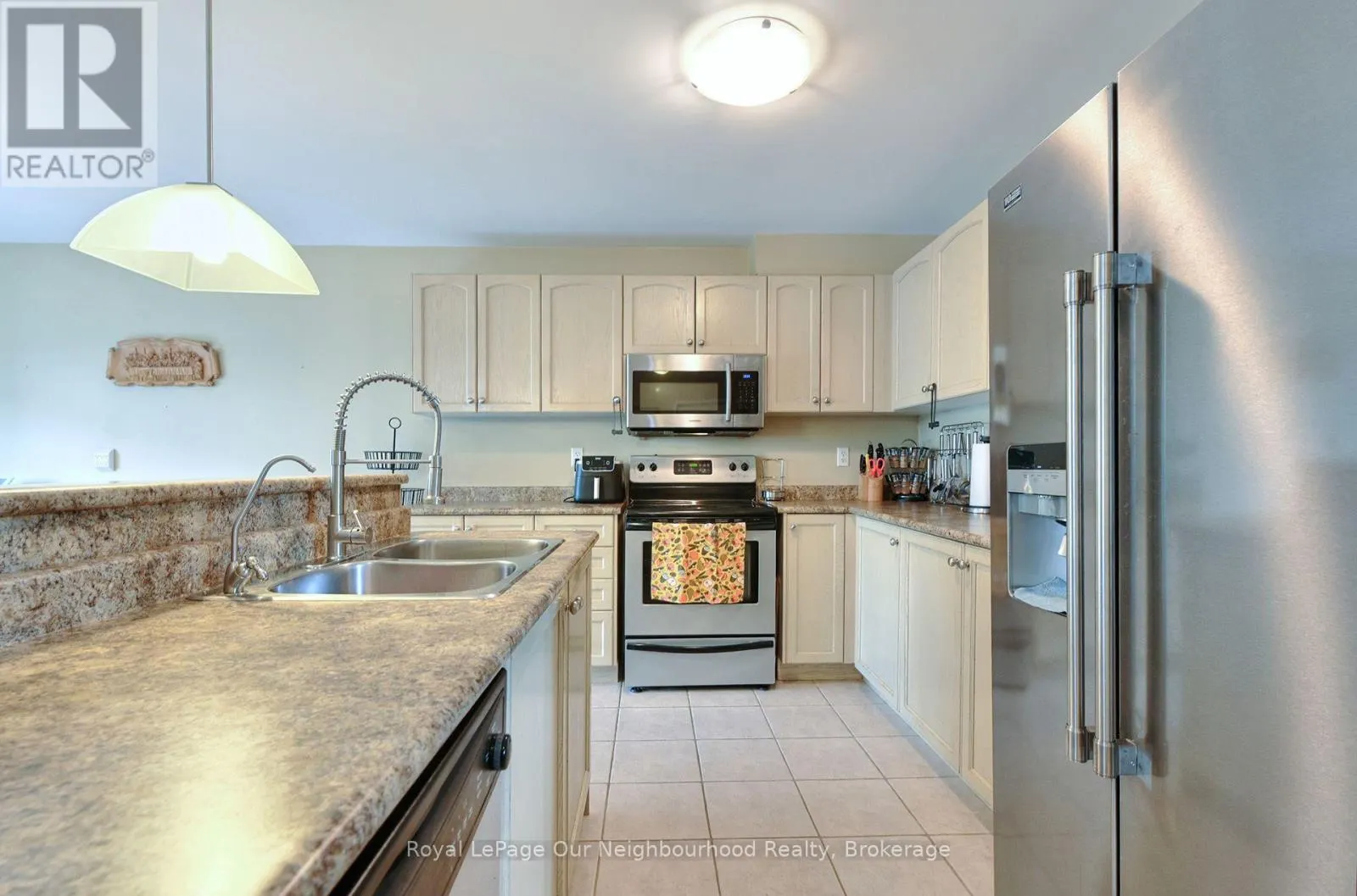 586 OLDMAN ROAD