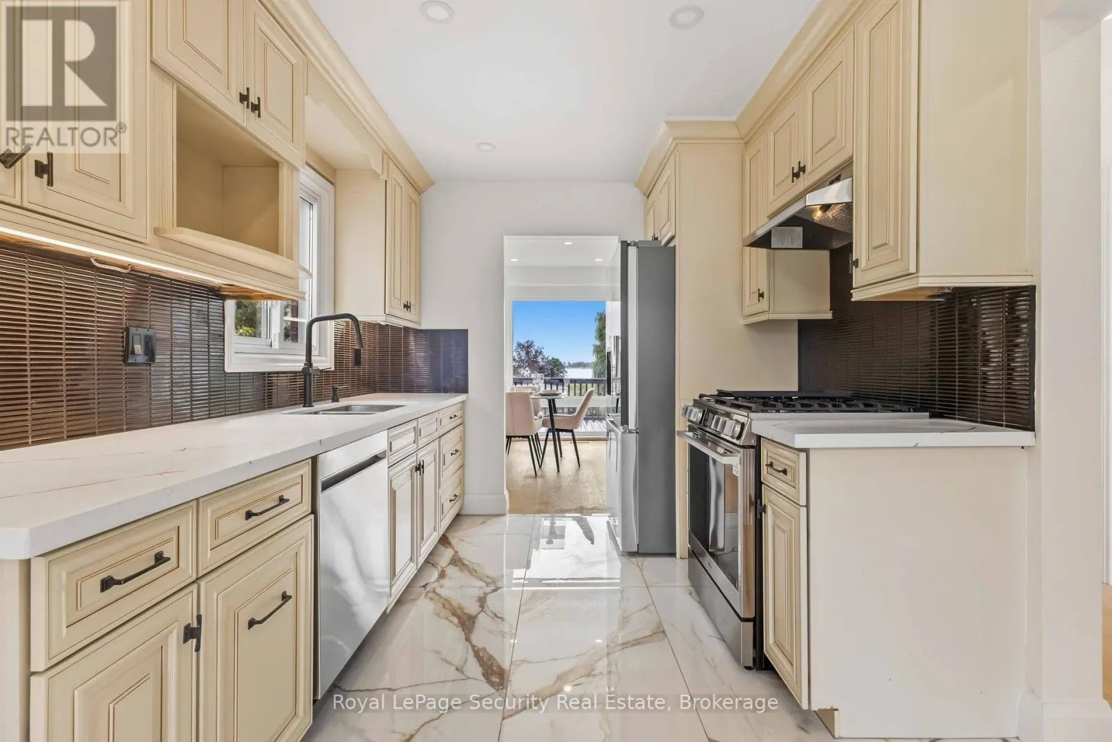 1177 TANZER COURT