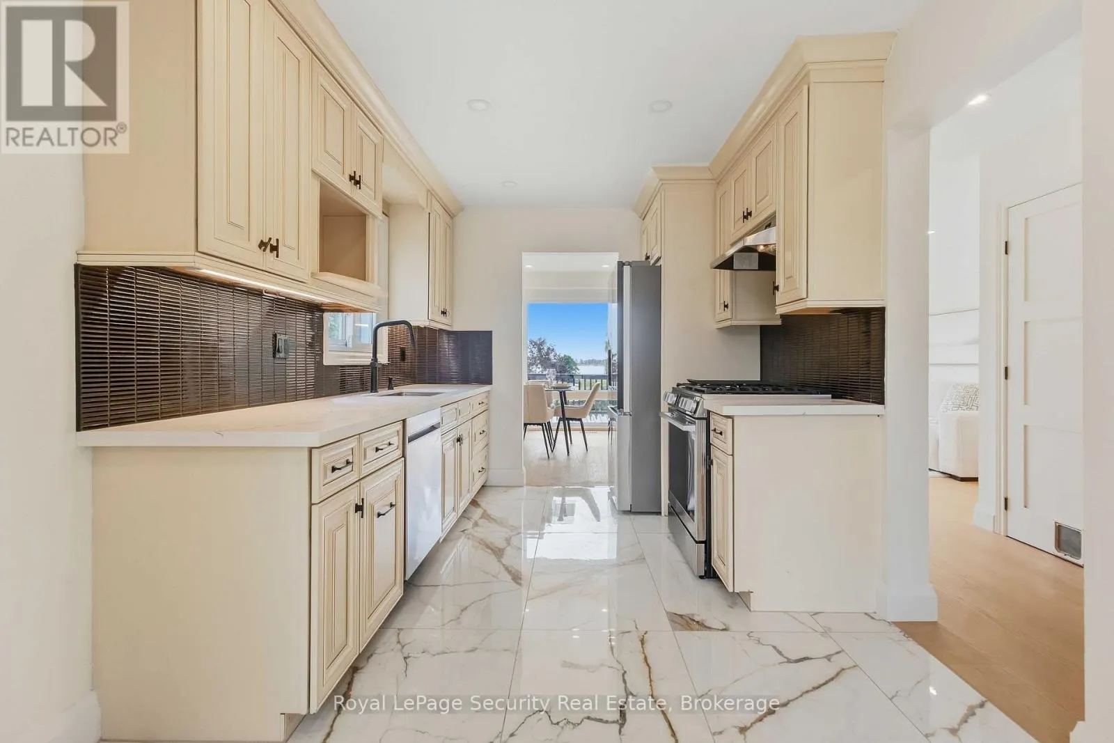 1177 TANZER COURT