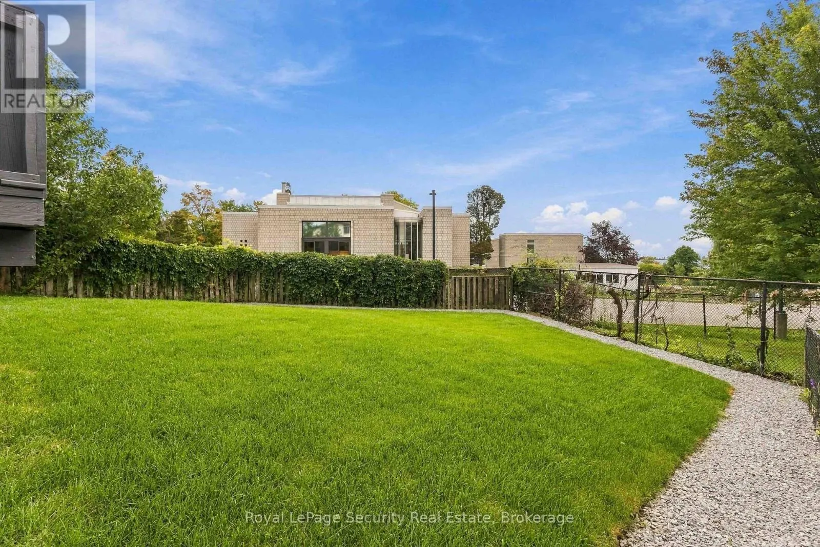 1177 TANZER COURT