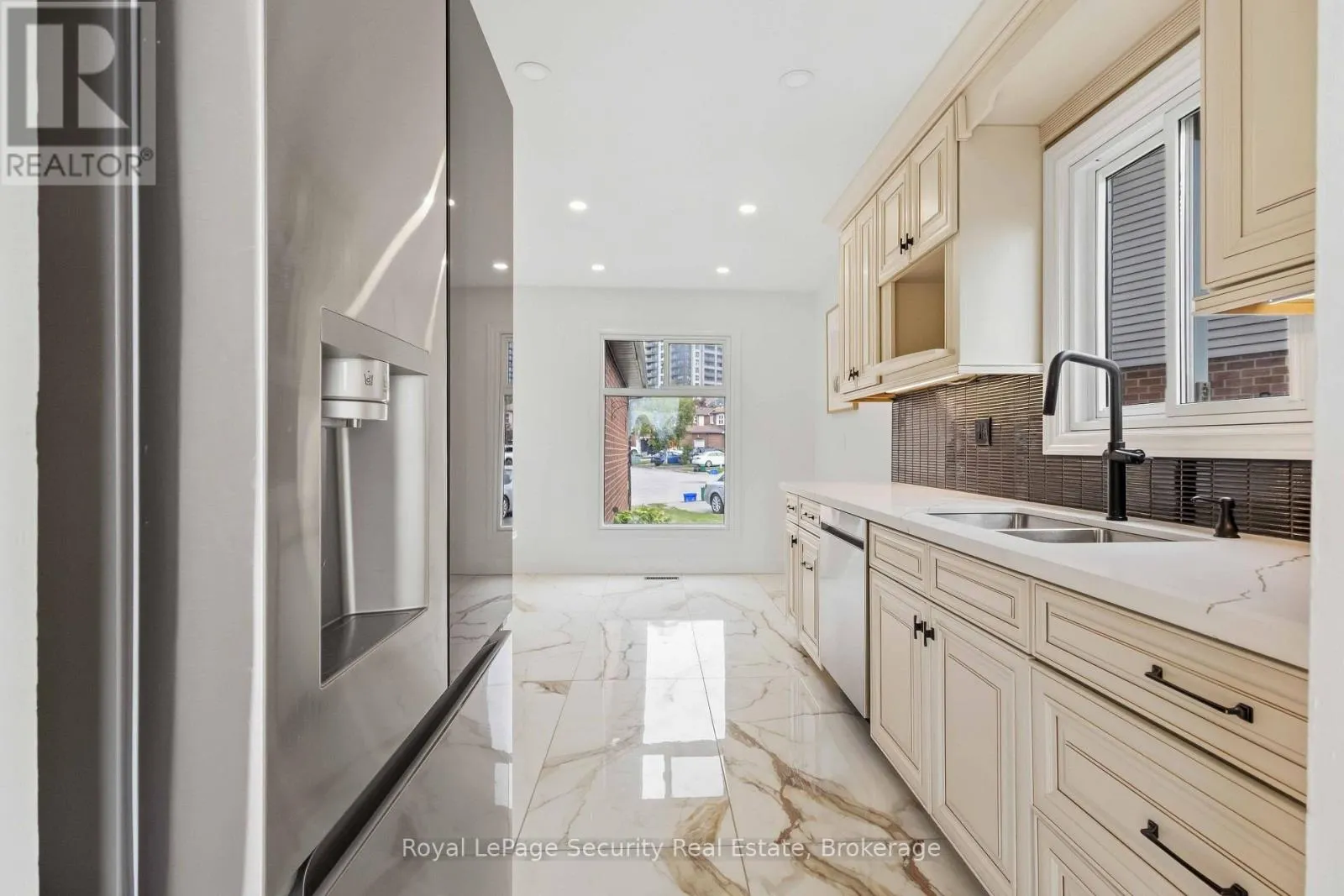 1177 TANZER COURT