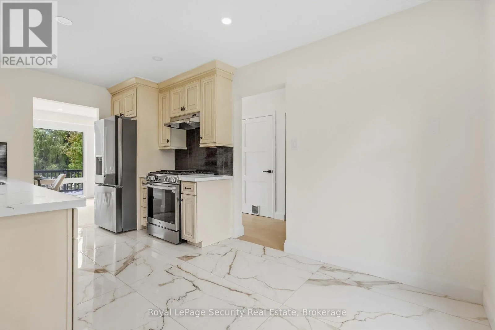 1177 TANZER COURT