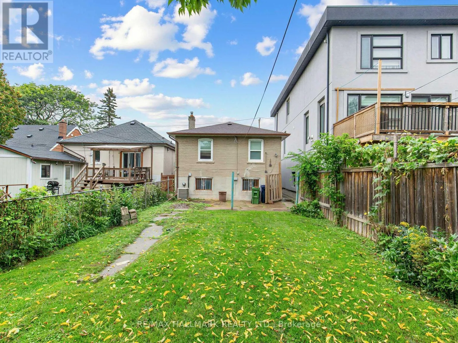65 HOLMSTEAD AVENUE