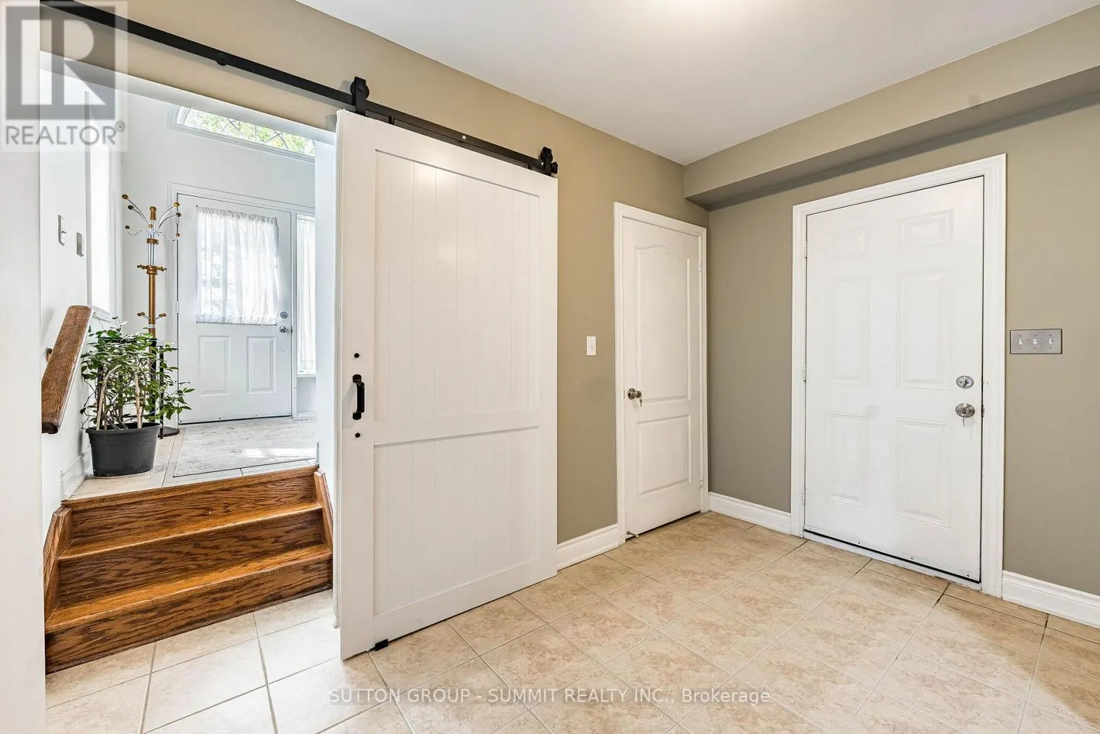139 OCEANPEARL CRESCENT