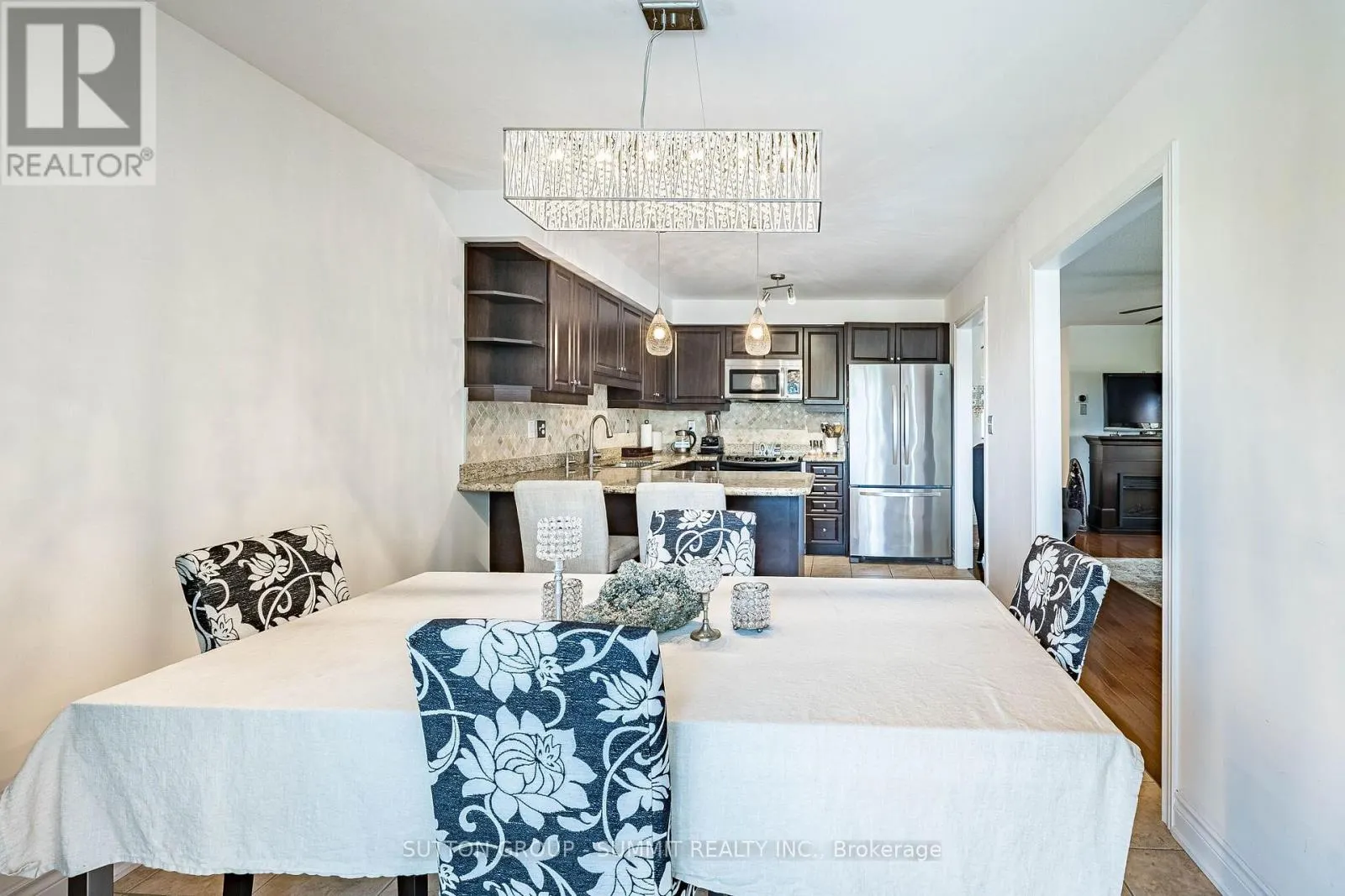 139 OCEANPEARL CRESCENT
