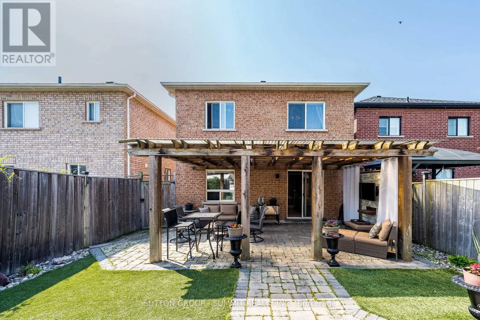 139 OCEANPEARL CRESCENT
