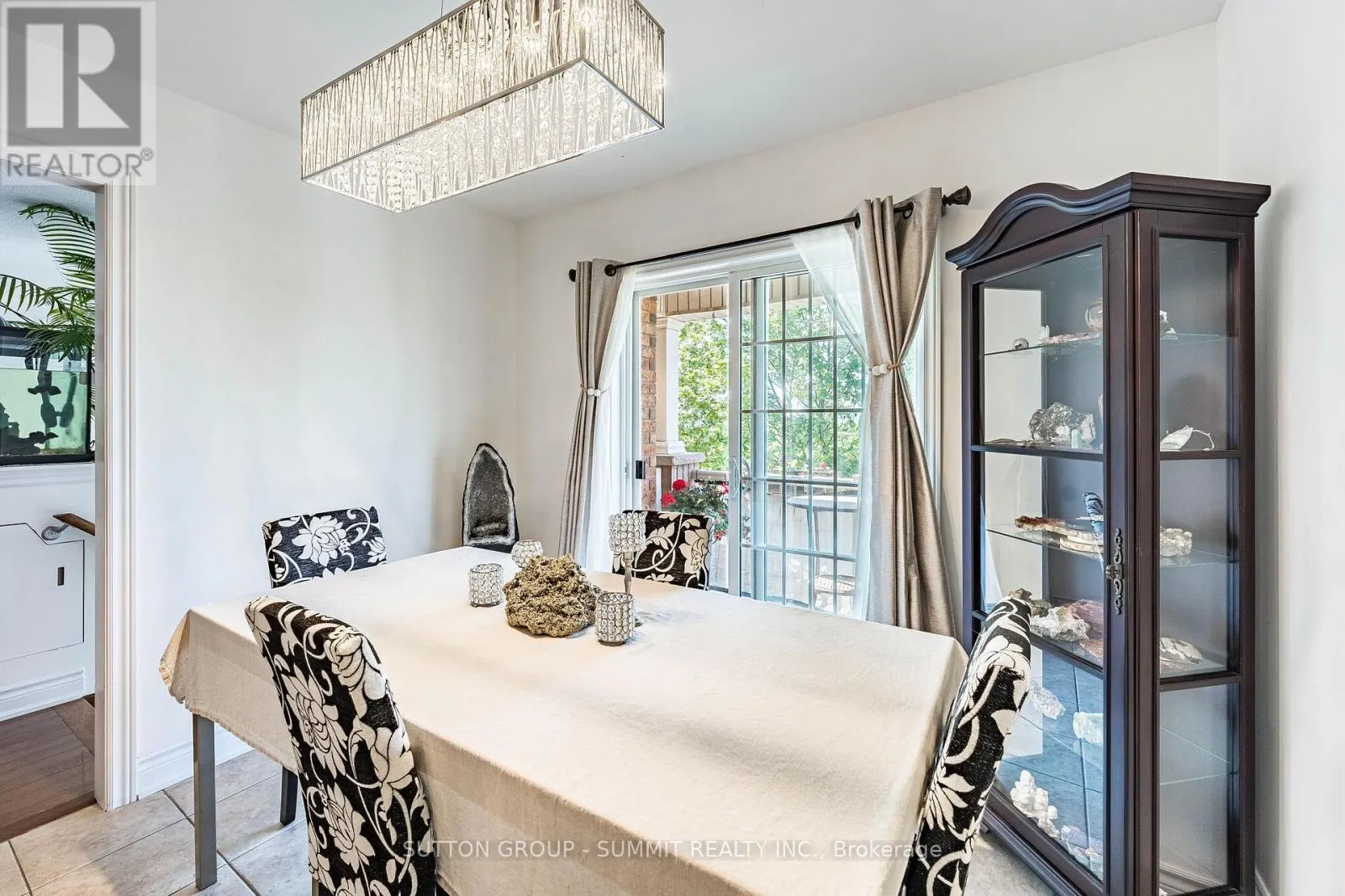 139 OCEANPEARL CRESCENT