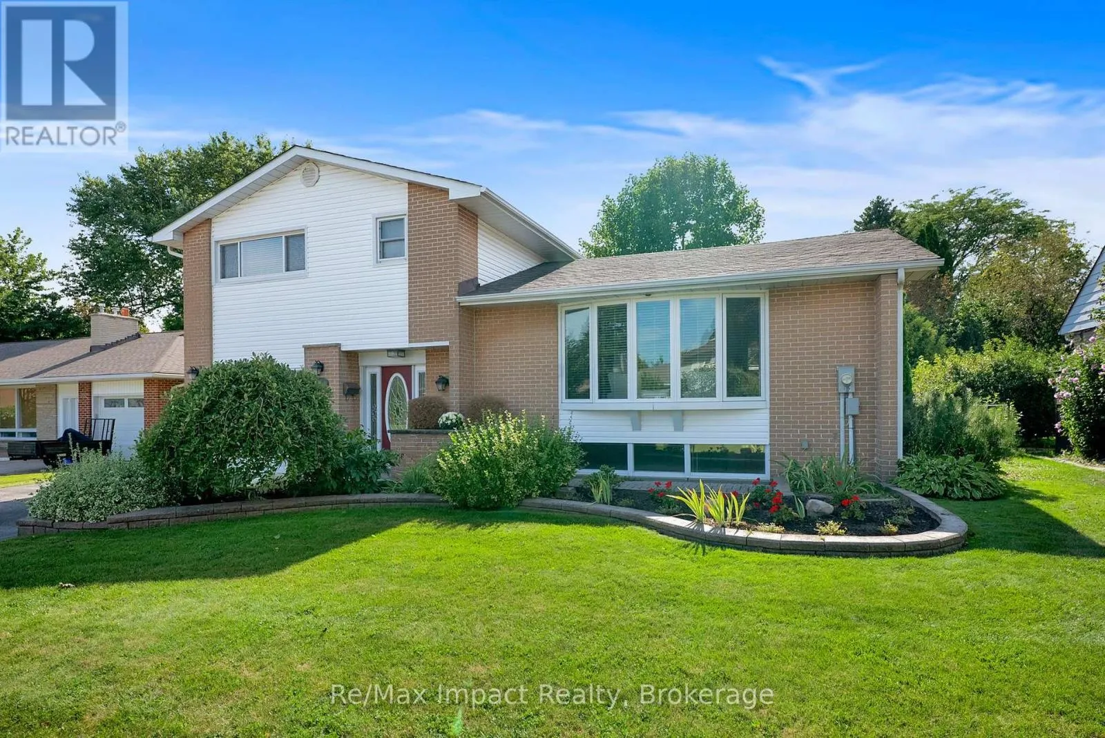 702 WESTDALE COURT