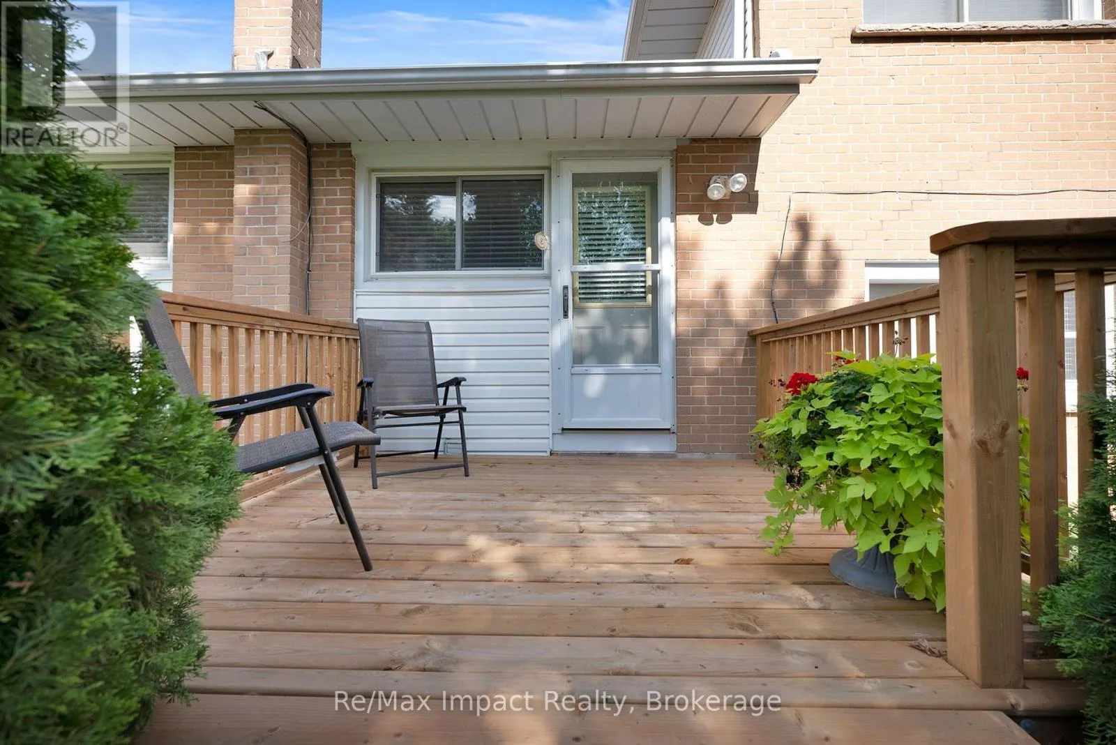 702 WESTDALE COURT