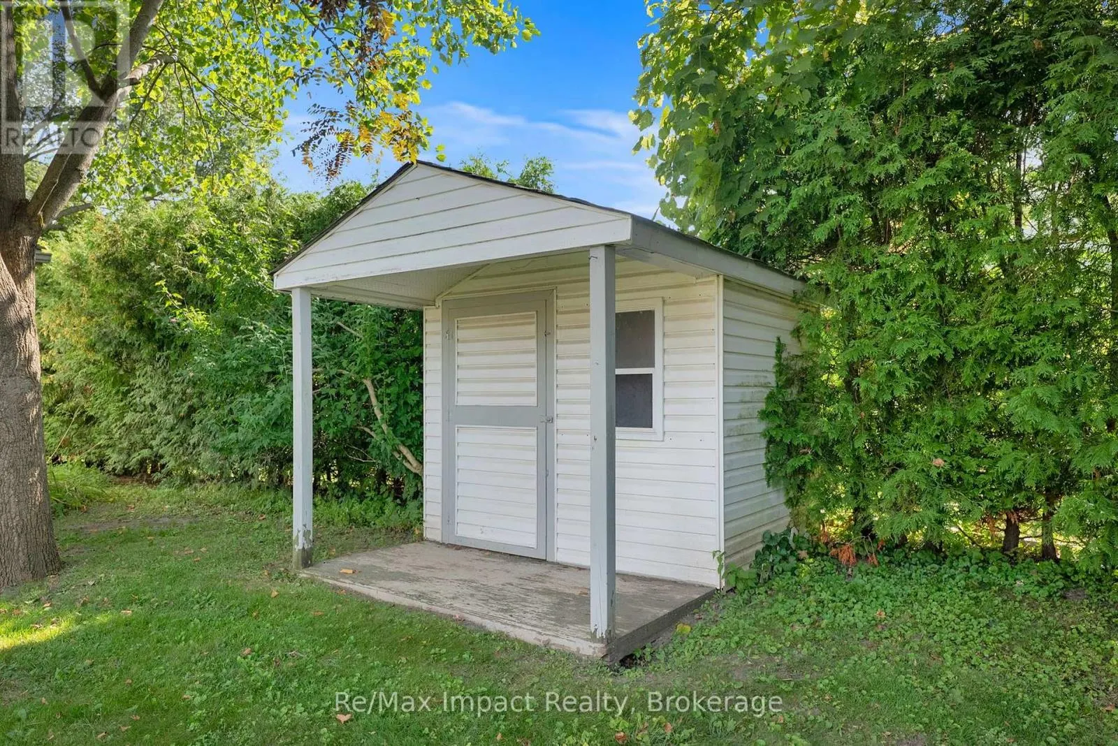 702 WESTDALE COURT