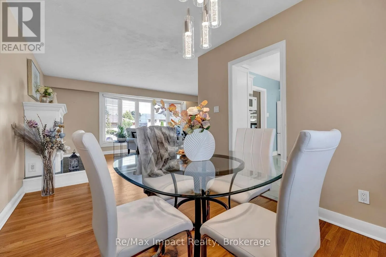702 WESTDALE COURT