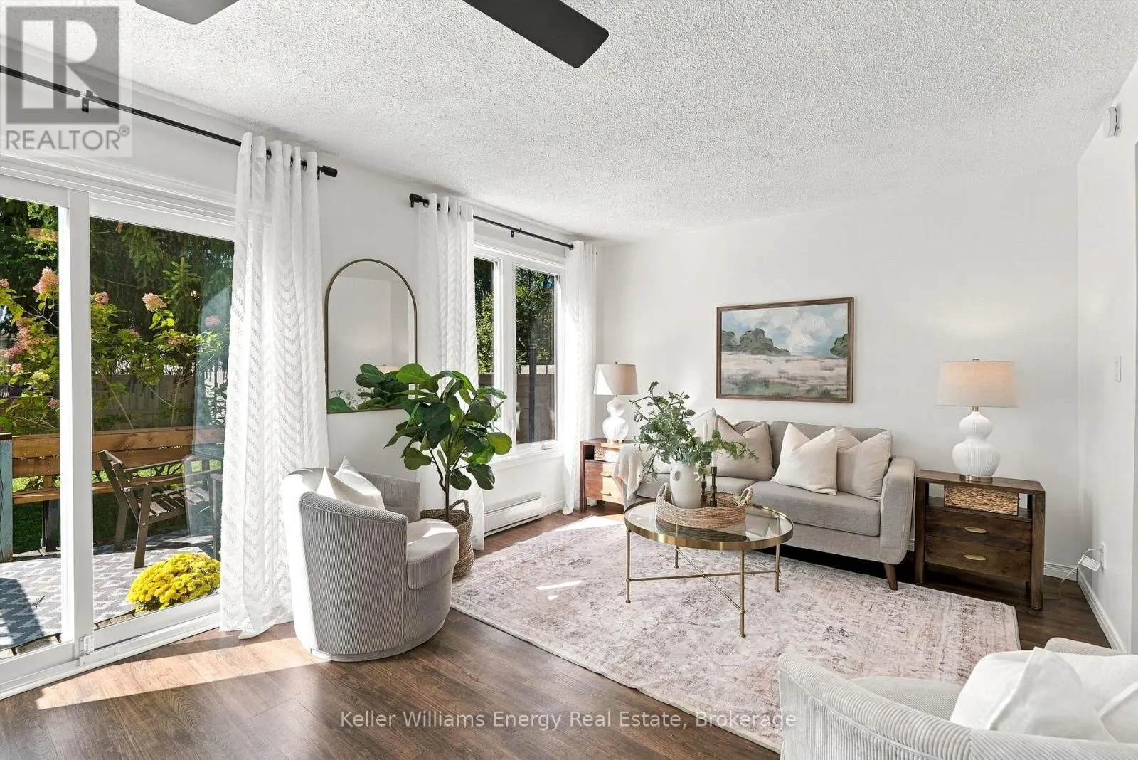 6 OVERBANK DRIVE
