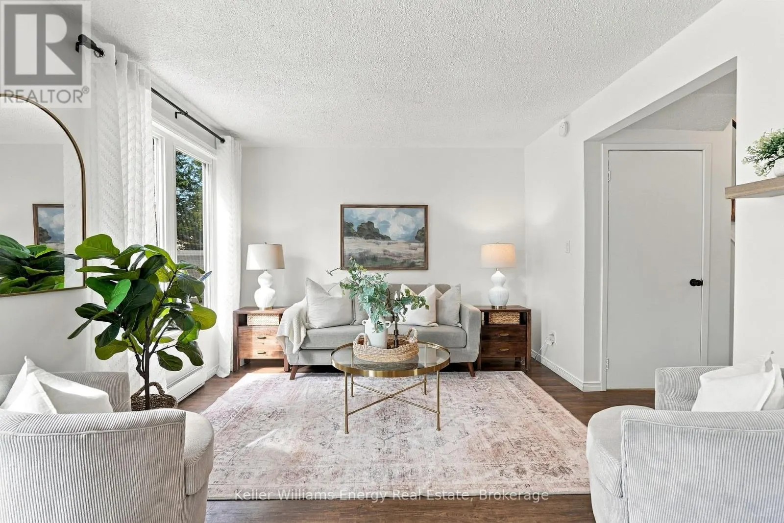 6 OVERBANK DRIVE
