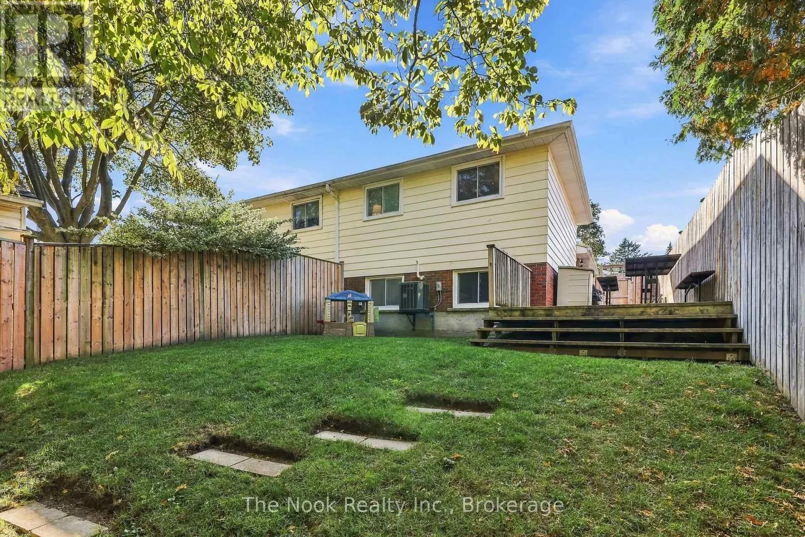 293 BRIGHTON COURT