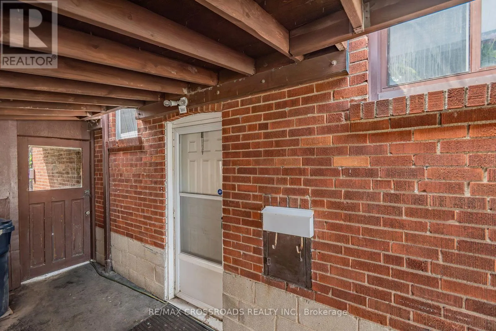 1028 KENNEDY ROAD