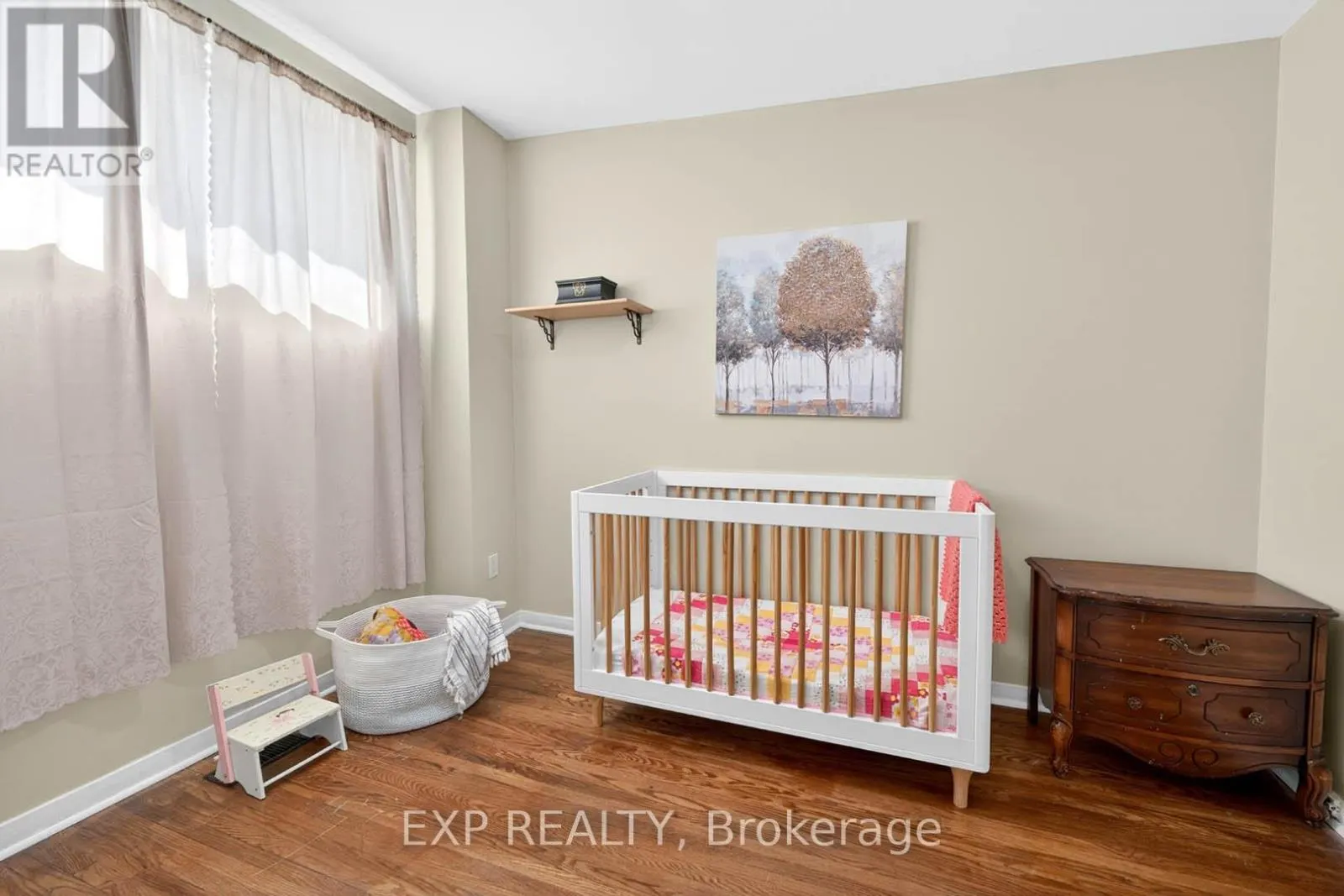 36 - 925 BAYLY STREET