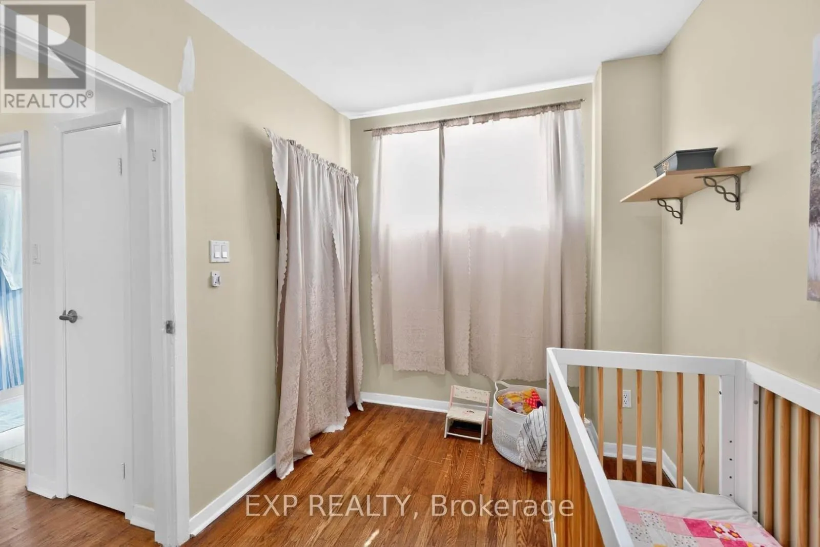 36 - 925 BAYLY STREET