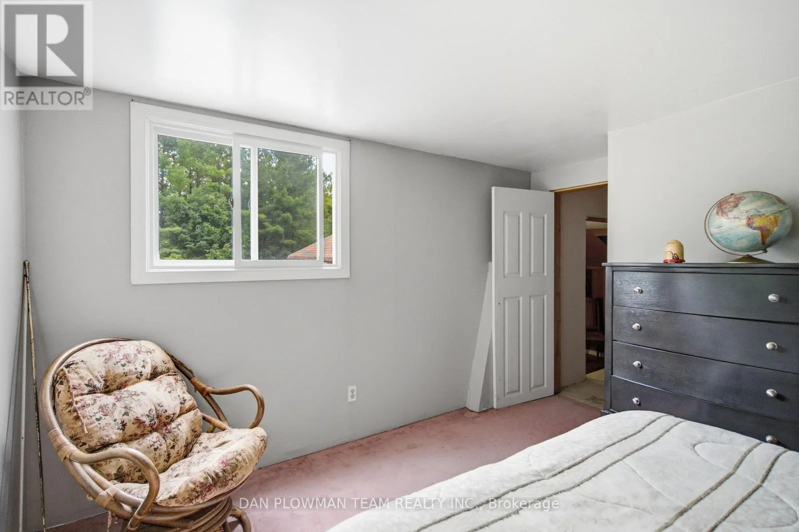 6458 GIBBS ROAD
