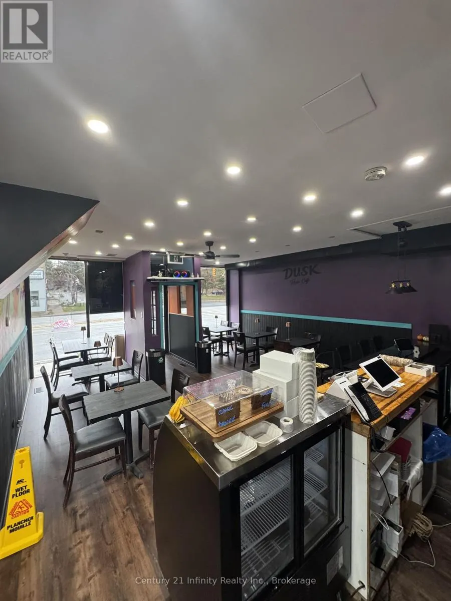 605 KINGSTON ROAD W