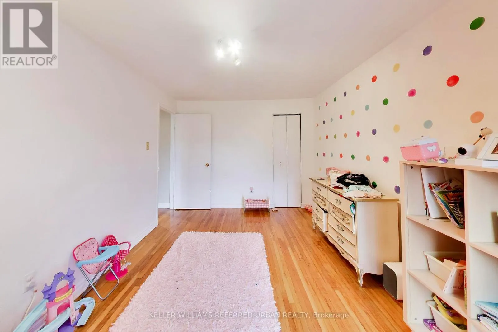 62 - 1235 RADOM STREET