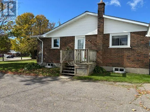 320 MYRTLE ROAD E