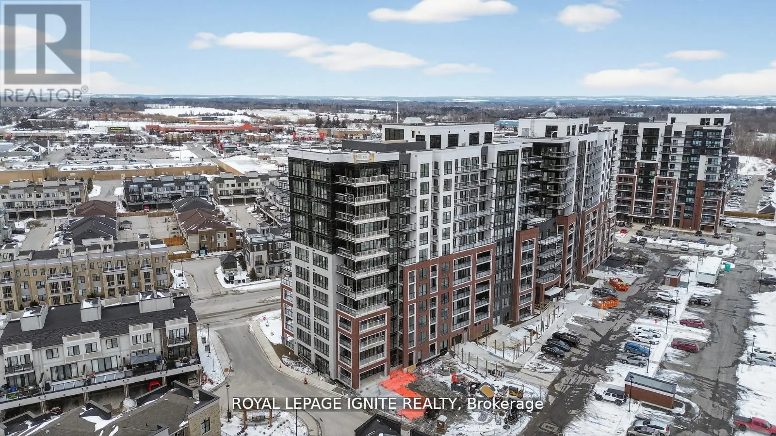 627 - 51 CLARINGTON BOULEVARD
