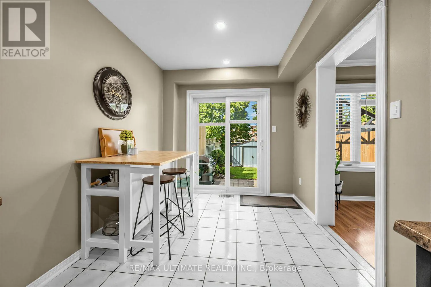 42 LANDERVILLE LANE
