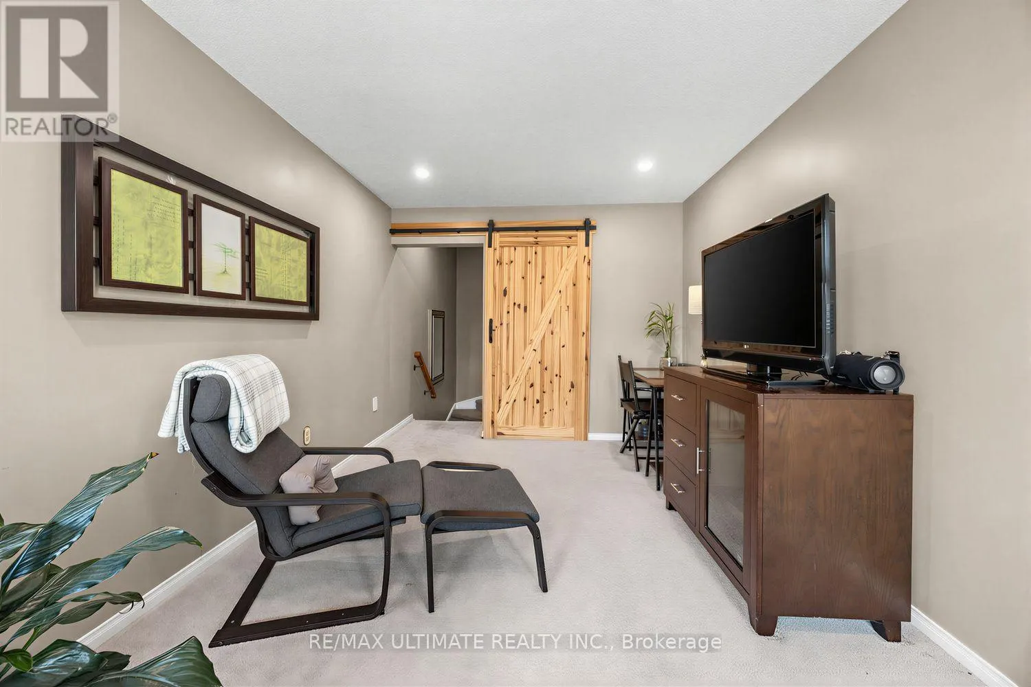 42 LANDERVILLE LANE