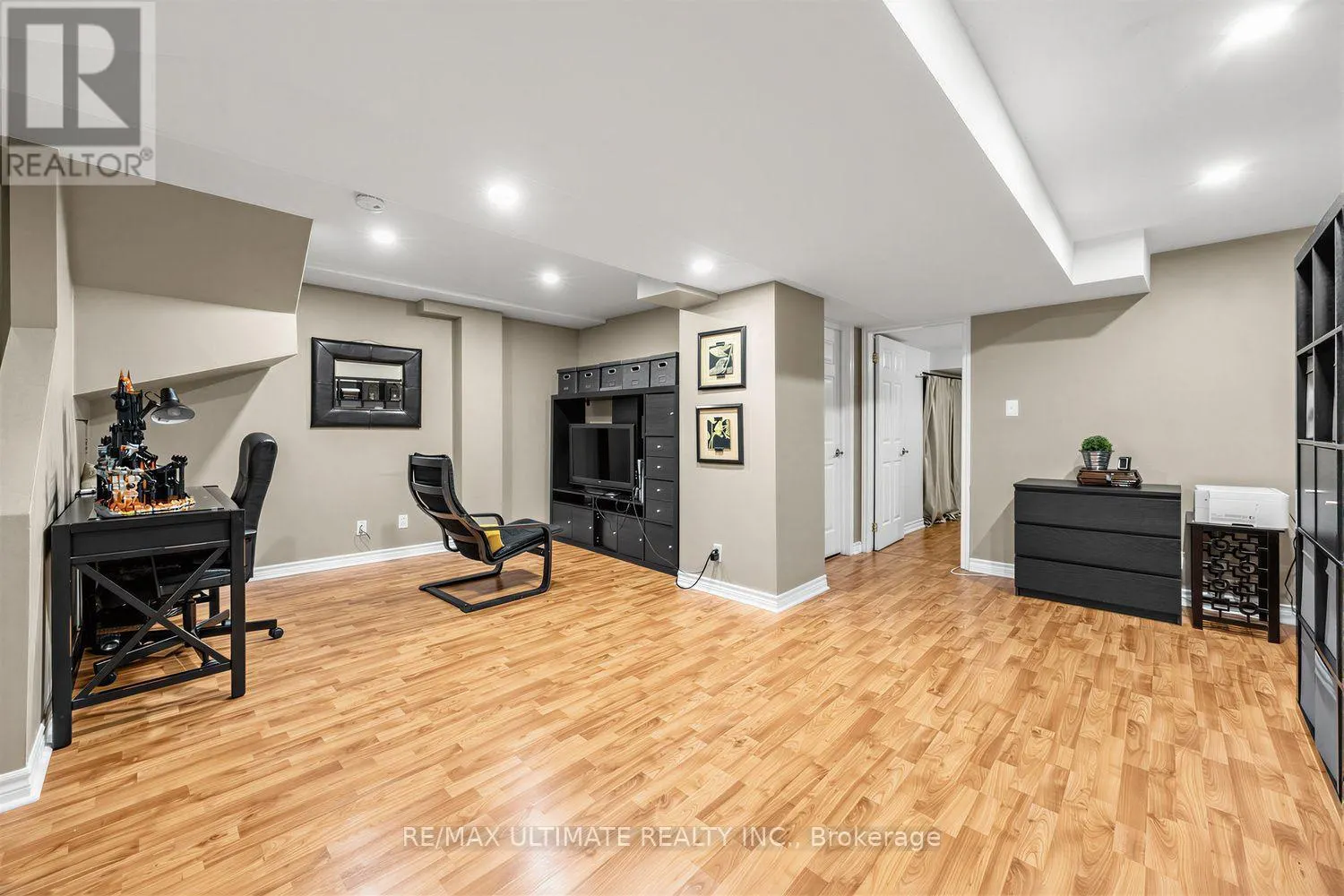 42 LANDERVILLE LANE