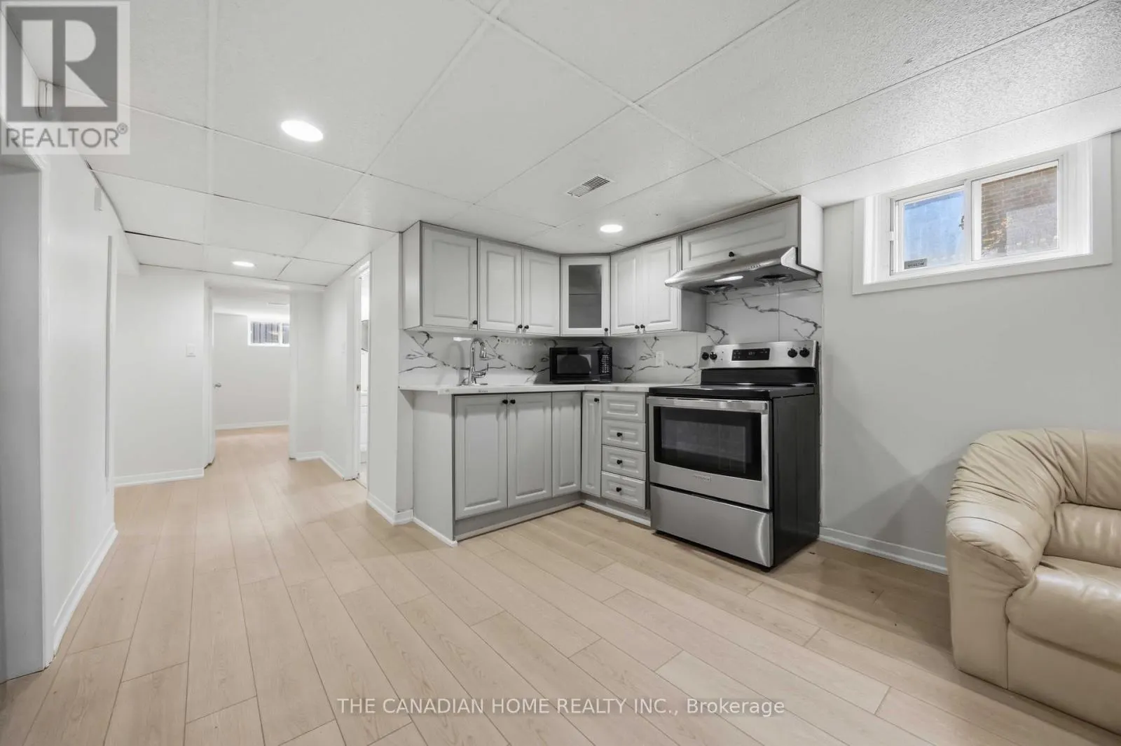 1373 PHARMACY AVENUE