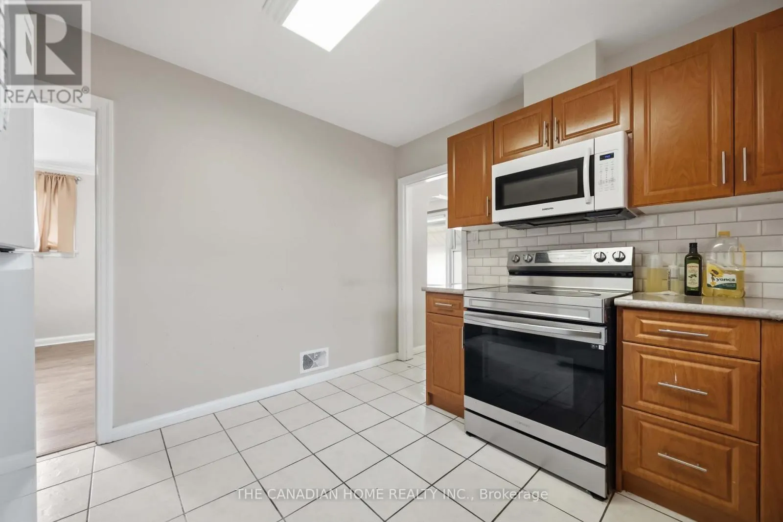 1373 PHARMACY AVENUE