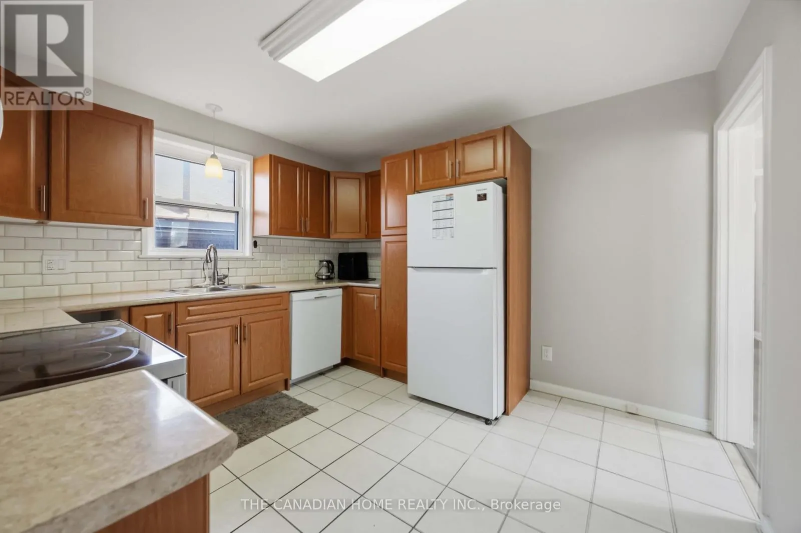 1373 PHARMACY AVENUE
